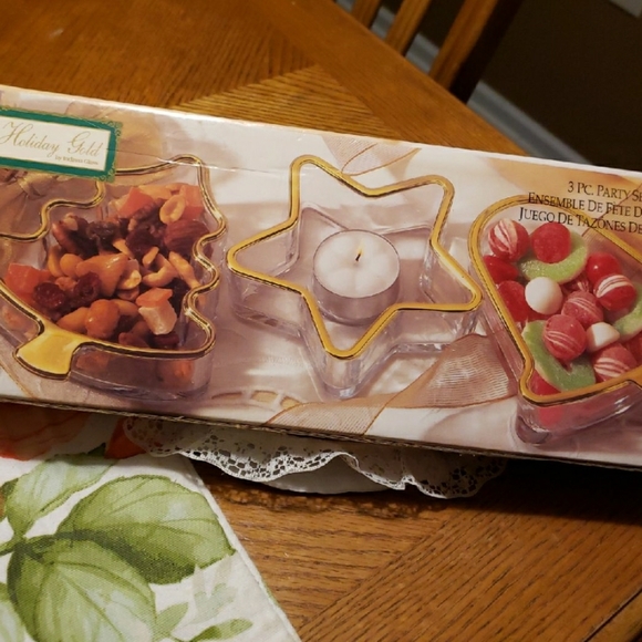 NEW! 1997 Vintage HOLIDAY GOLD Indiana Glass Party - Picture 2 of 11